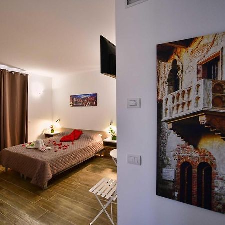 La Terrazza Sul Garda Hotel Buitenkant foto