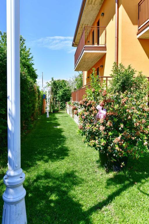 La Terrazza Sul Garda Hotel Buitenkant foto